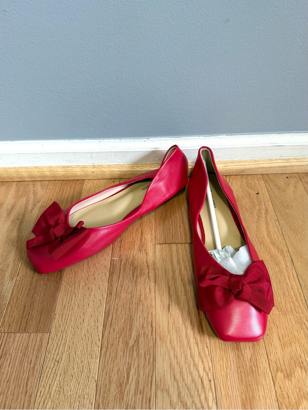 C. Paravano Eva Red Leather Bow Ballet Flats 38